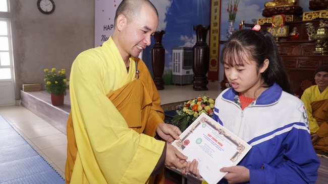 The Ceremony praying for peace  at Dong Cao Pagoda – Thanh Hoa.