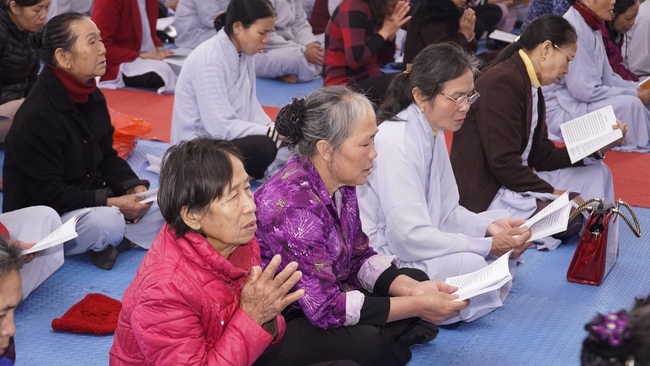 The Ceremony praying for peace  at Dong Cao Pagoda – Thanh Hoa.
