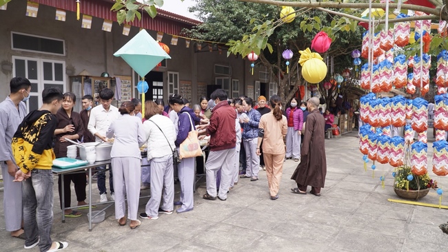 The Ceremony praying for peace  at Dong Cao Pagoda – Thanh Hoa.