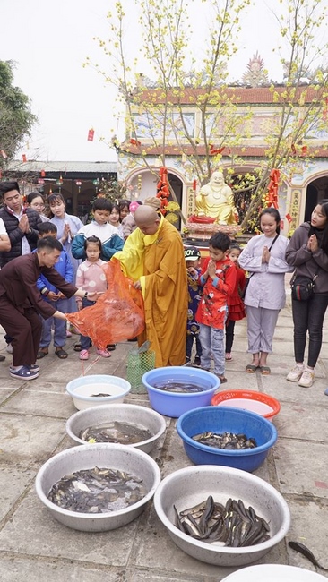 The Ceremony praying for peace  at Dong Cao Pagoda – Thanh Hoa.