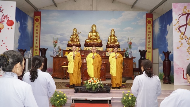 The Ceremony praying for peace  at Dong Cao Pagoda – Thanh Hoa.