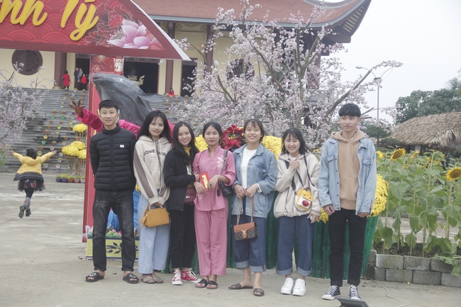 The Ceremony praying for peace at Giai Lam Pagoda - Hà Tĩnh