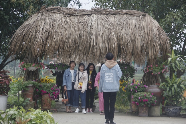 The Ceremony praying for peace at Giai Lam Pagoda - Hà Tĩnh