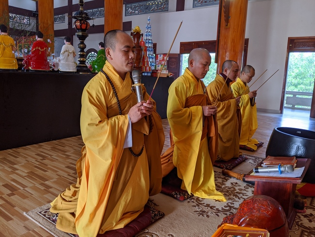 The Ceremony praying for peace at Giai Lam Pagoda - Hà Tĩnh