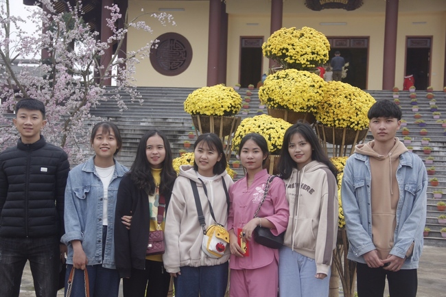 The Ceremony praying for peace at Giai Lam Pagoda - Hà Tĩnh