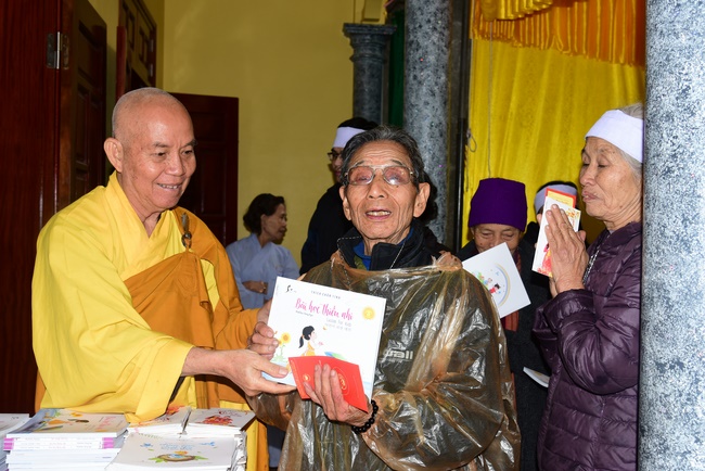 The ceremony praying for rebirth in Nam Dinh