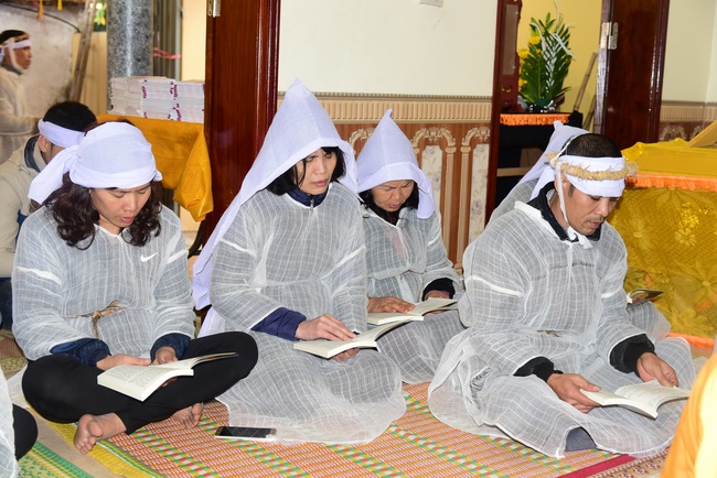 The ceremony praying for rebirth in Nam Dinh