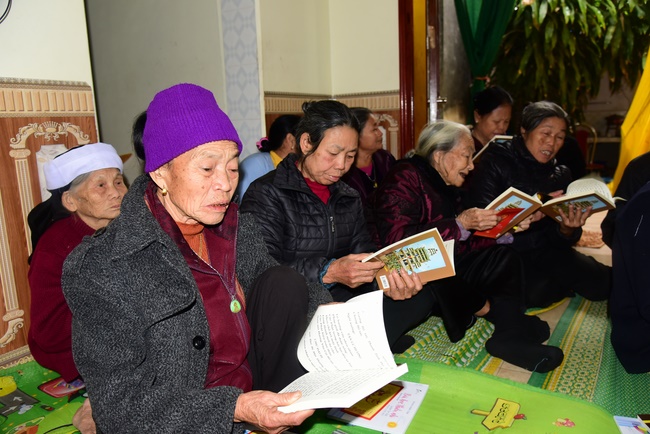 The ceremony praying for rebirth in Nam Dinh