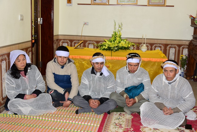 The ceremony praying for rebirth in Nam Dinh