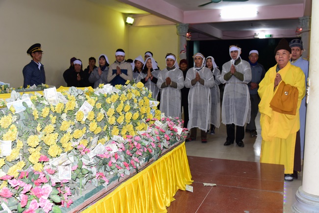 The ceremony praying for rebirth in Nam Dinh