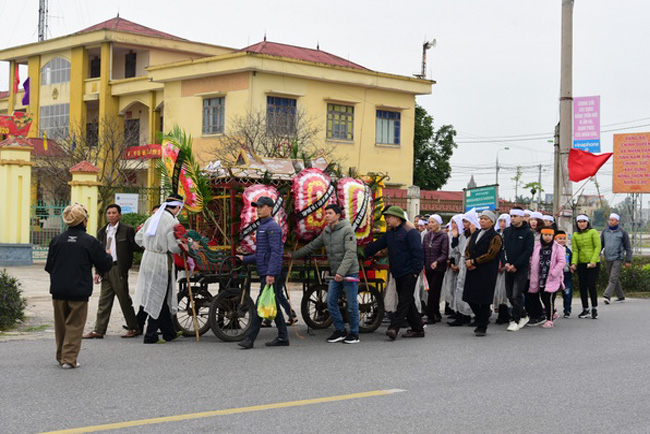 The ceremony praying for rebirth in Nam Dinh