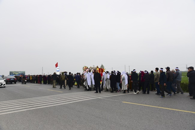 The ceremony praying for rebirth in Nam Dinh