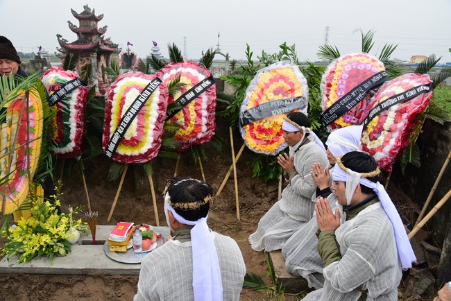 The ceremony praying for rebirth in Nam Dinh