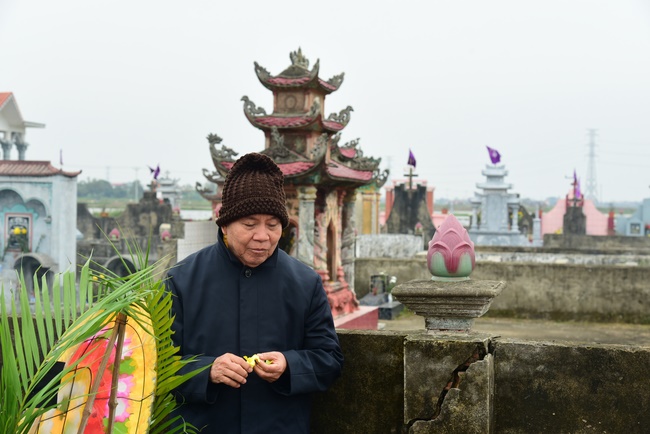 The ceremony praying for rebirth in Nam Dinh