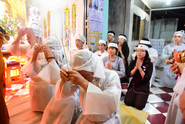 The  praying ceremony for rebirth in Hoc Mon, HCMC and releasing creatures in Ca Mau.
