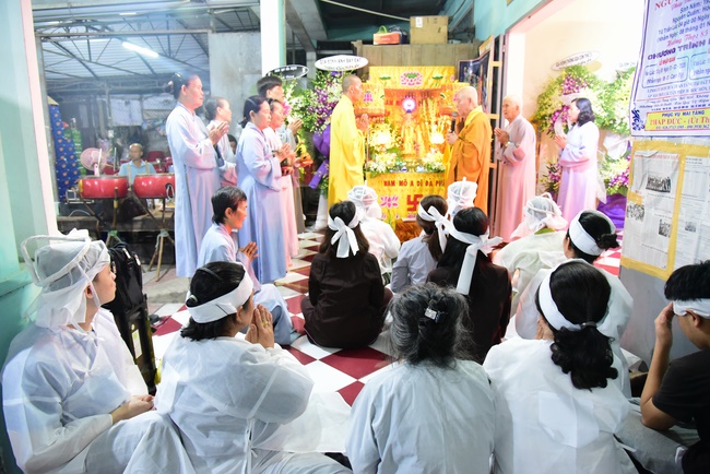 The  praying ceremony for rebirth in Hoc Mon, HCMC and releasing creatures in Ca Mau.
