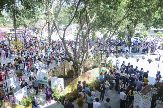 The Ceremony Praying for Peace in New Year