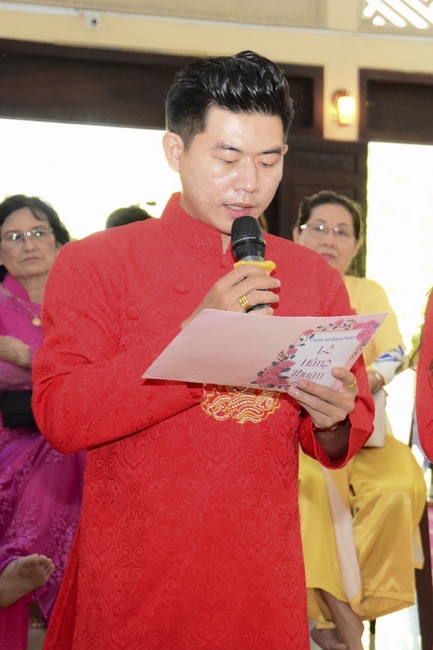 The Wedding Ceremony at the pagoda