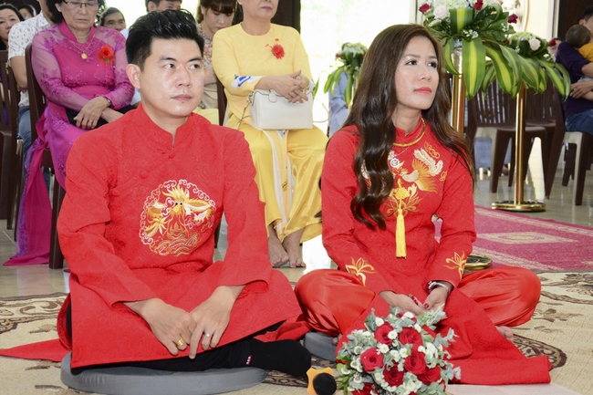 The Wedding Ceremony at the pagoda