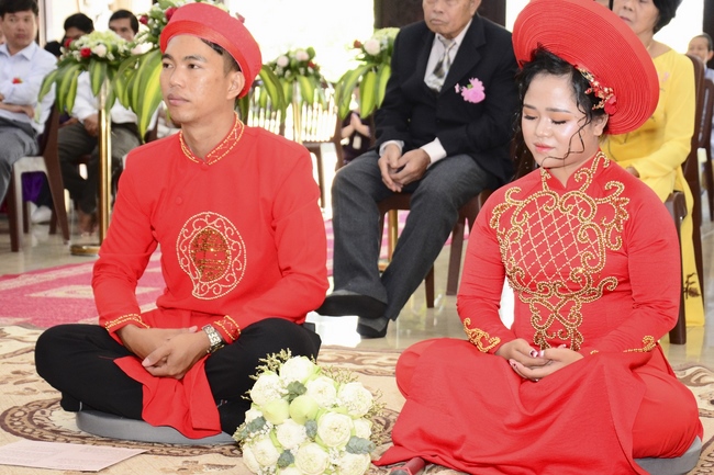 The Wedding Ceremony at the pagoda