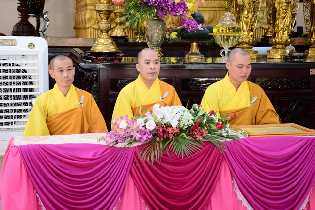 The Wedding Ceremony at the pagoda