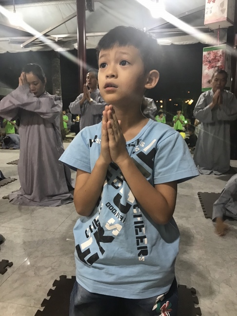 Prostrating five-hundred names Bodhisattva Avalokitesvara at the branch of Hoang Phap Pagoda, Cu Chi