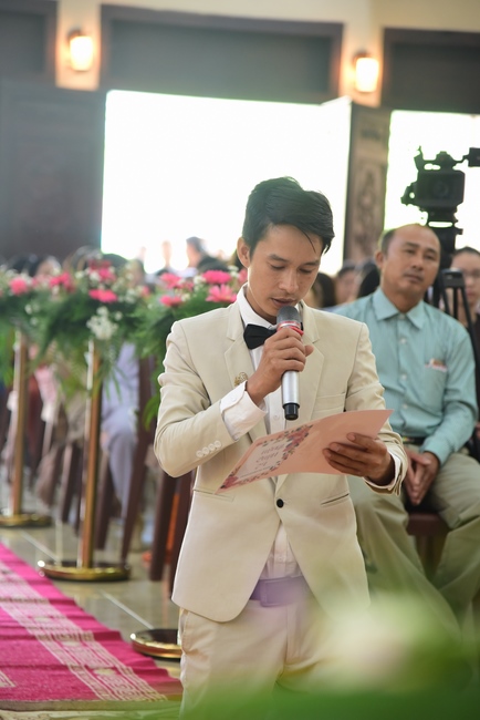 The Wedding Ceremony at the pagoda