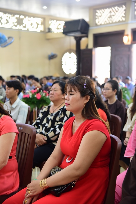 The Wedding Ceremony at the pagoda