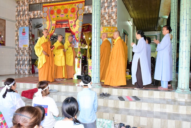 Lễ cầu siêu tại Hậu Giang