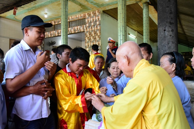 Lễ cầu siêu tại Hậu Giang