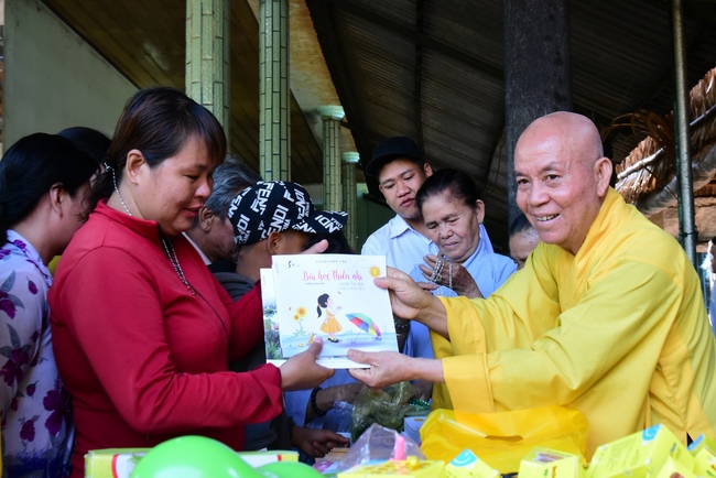 Lễ cầu siêu tại Hậu Giang