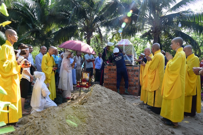 Lễ cầu siêu tại Hậu Giang