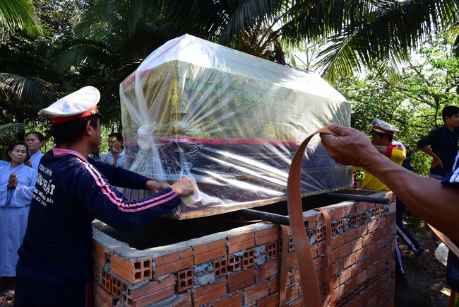 Lễ cầu siêu tại Hậu Giang