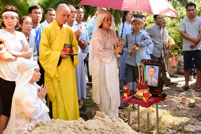 Lễ cầu siêu tại Hậu Giang