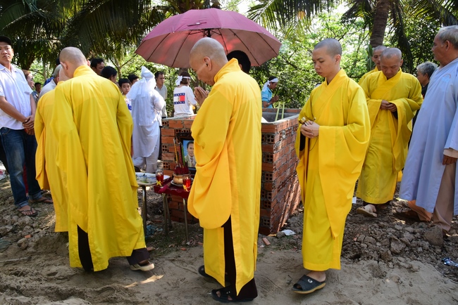 Lễ cầu siêu tại Hậu Giang