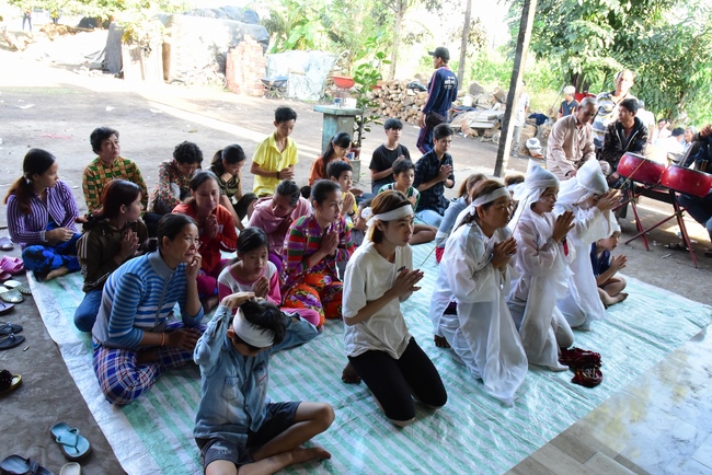 Lễ cầu siêu tại Hậu Giang