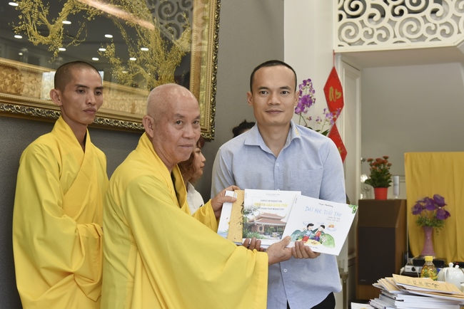 Lễ cầu siêu tại Q.12