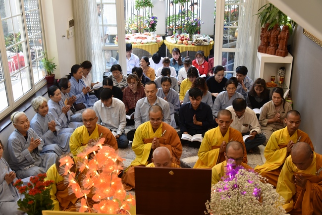 Lễ cầu siêu tại Q.12