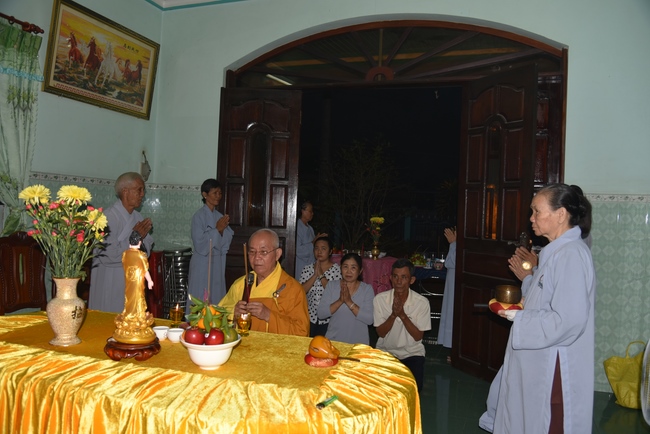 Lễ cầu siêu ở Hóc Môn