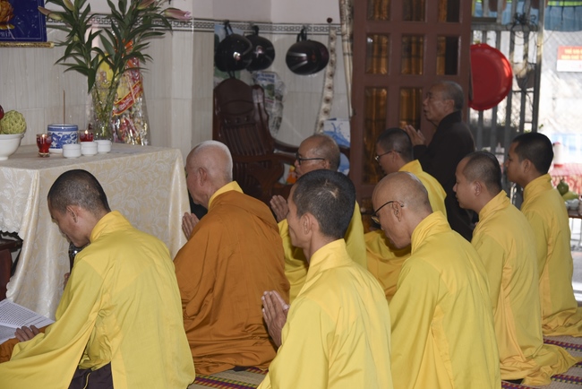 Lễ cầu siêu ở Hóc Môn