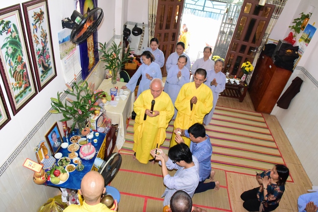 Lễ cầu siêu ở Hóc Môn