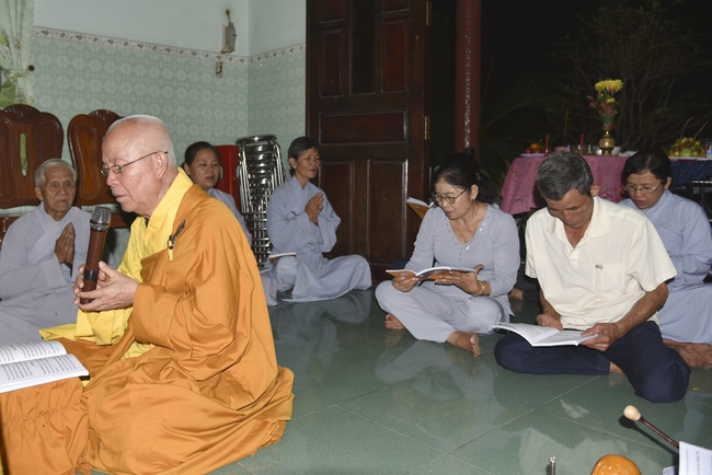 Lễ cầu siêu ở Hóc Môn