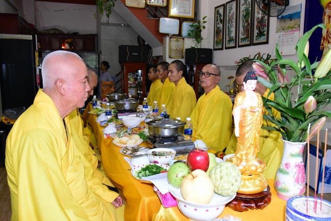 Lễ cầu siêu ở Hóc Môn