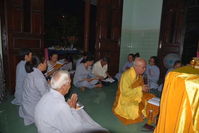 Lễ cầu siêu ở Hóc Môn