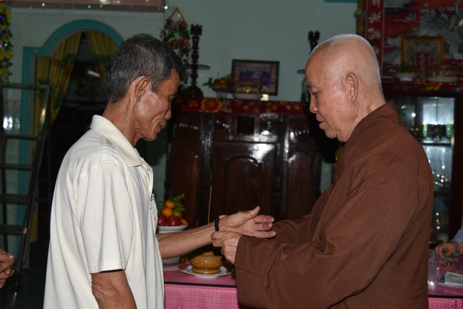 Lễ cầu siêu ở Hóc Môn