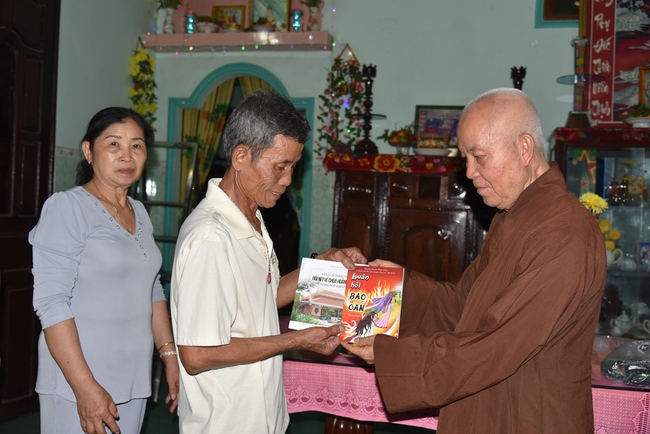 Lễ cầu siêu ở Hóc Môn