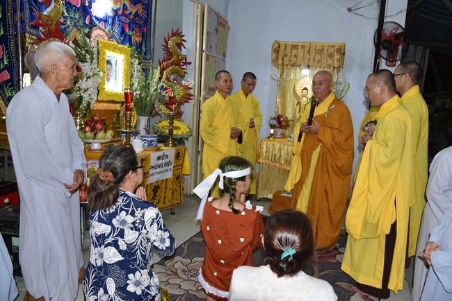The ceremony praying for peace