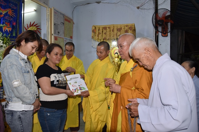 The ceremony praying for peace