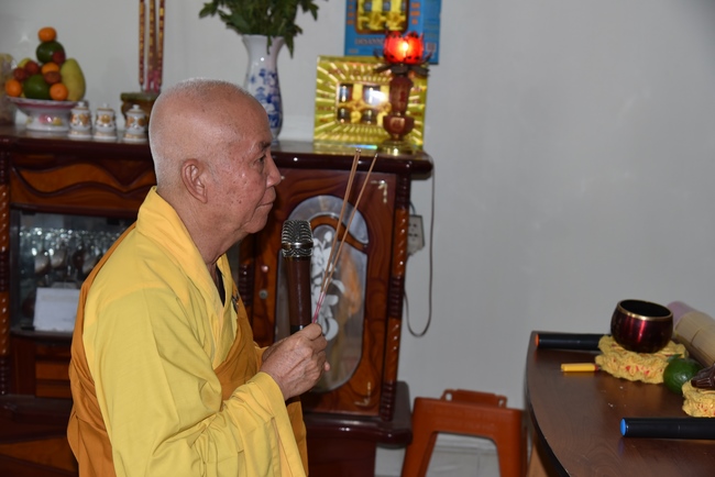 The ceremony praying for peace