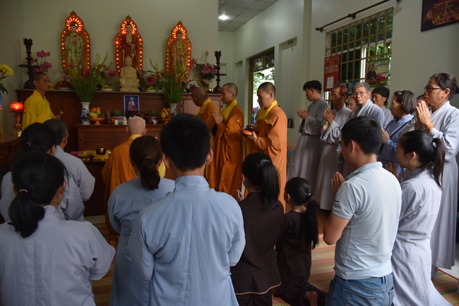 The ceremony praying for peace